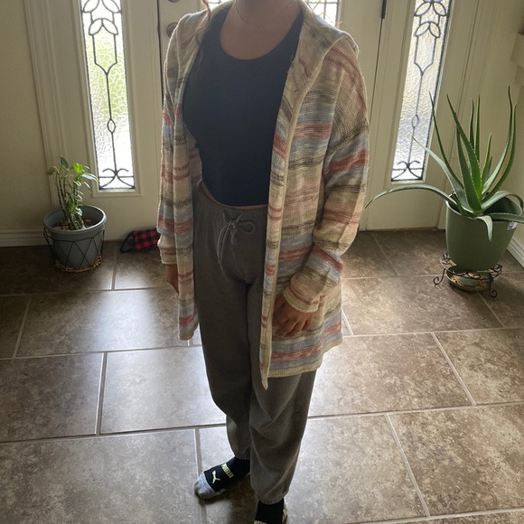 American Rag Sweaters - Light sweater, never been used. New without tag